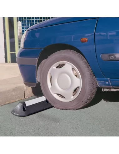 Moravia - Traffic_Line Wheel Stop