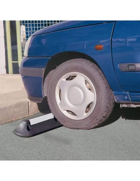 Moravia - Traffic_Line Wheel Stop