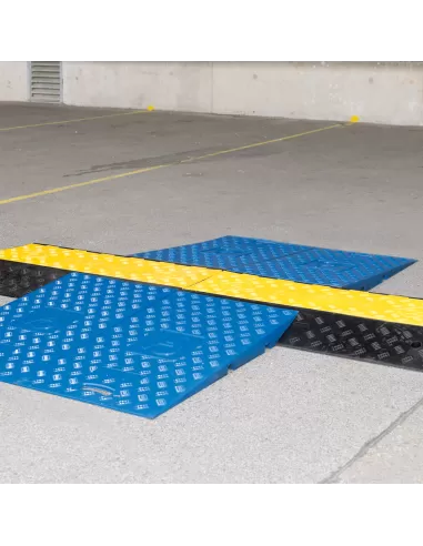 Moravia - TRAFFIC-LINE Wheelchair Ramps for Cable/Hose Ramps - Pack of 2